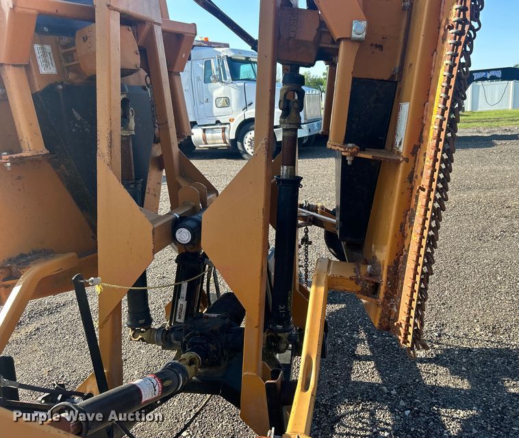 image for item DO6471 Atwoods Woods 9204RD batwing rotary mower