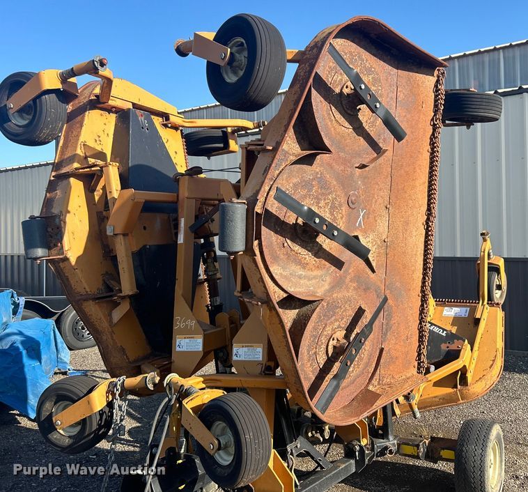 image for item DO6471 Atwoods Woods 9204RD batwing rotary mower