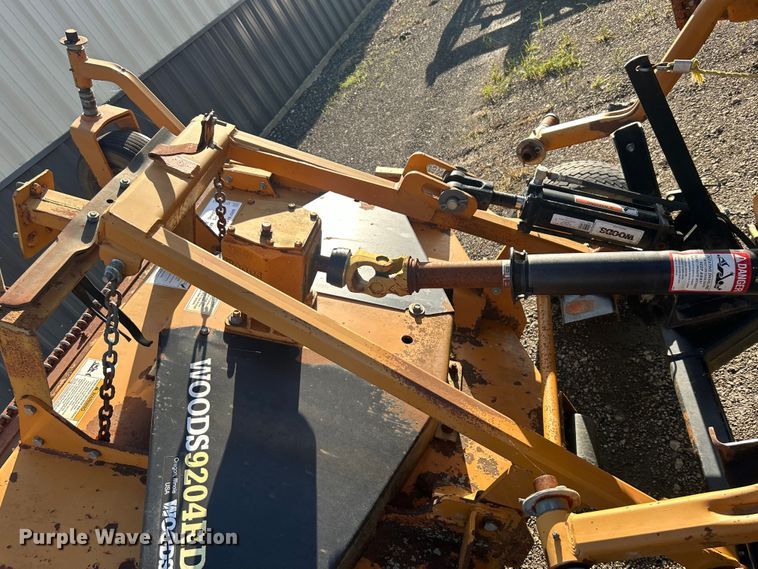 image for item DO6471 Atwoods Woods 9204RD batwing rotary mower