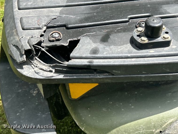 image for item DO6477 2004 Polaris Magnum 330 ATV