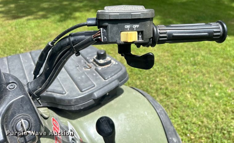 image for item DO6477 2004 Polaris Magnum 330 ATV