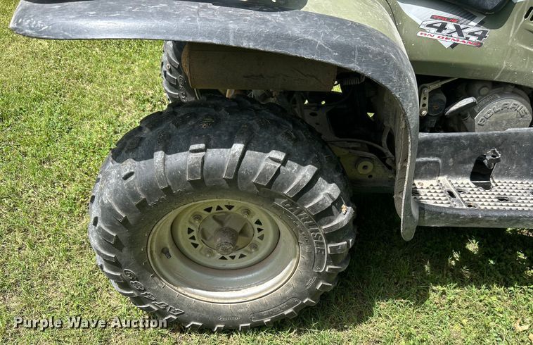 image for item DO6477 2004 Polaris Magnum 330 ATV