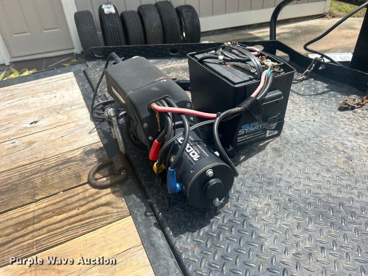 image for item DO6480 2021 Diamond C tilt deck equipment trailer