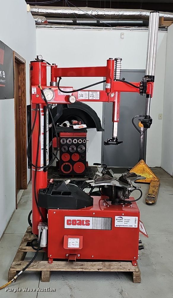 image for item DP0831 Coats 70X-AH-3 rim clamp tire machine