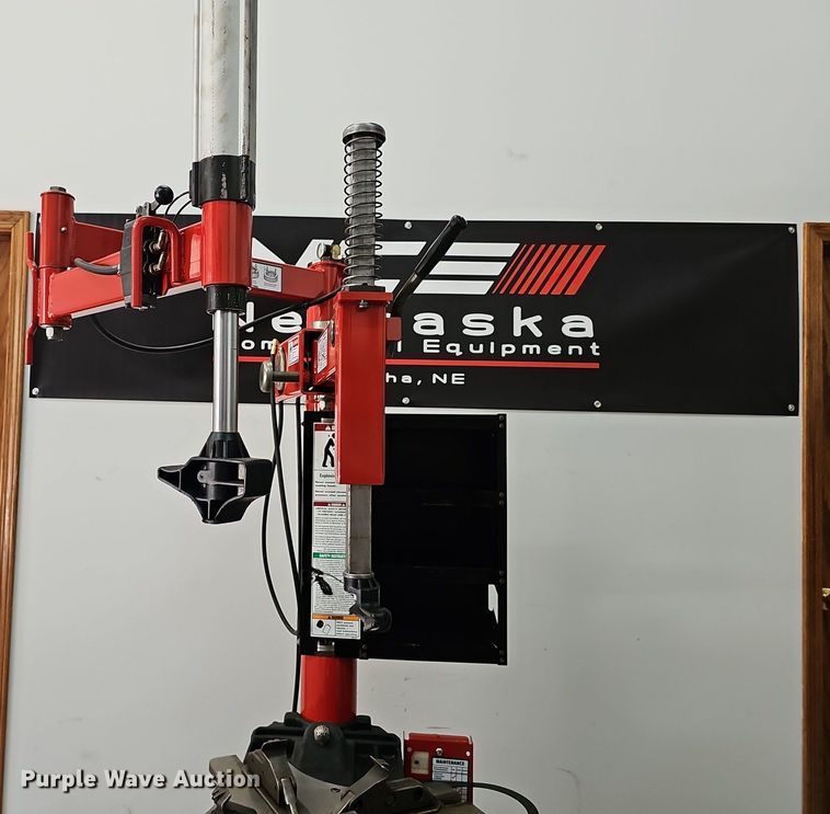 image for item DP0831 Coats 70X-AH-3 rim clamp tire machine