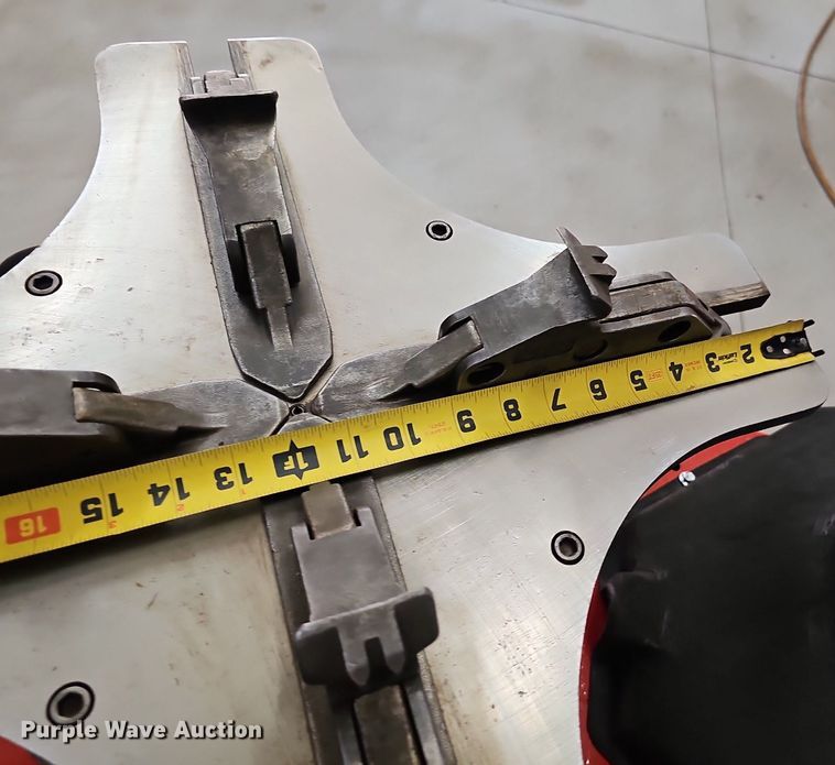 image for item DP0831 Coats 70X-AH-3 rim clamp tire machine