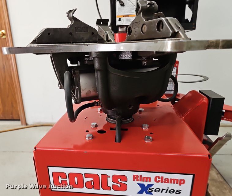 image for item DP0831 Coats 70X-AH-3 rim clamp tire machine