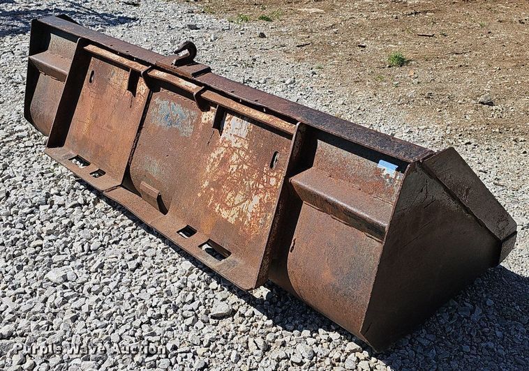 image for item DP0840 Skid steer bucket
