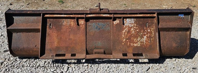 image for item DP0840 Skid steer bucket