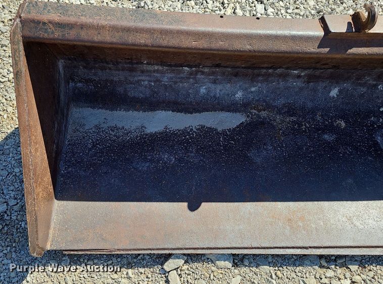 image for item DP0840 Skid steer bucket