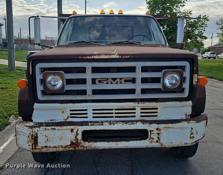 image for item DP0847 1974 GMC 6000 dump truck
