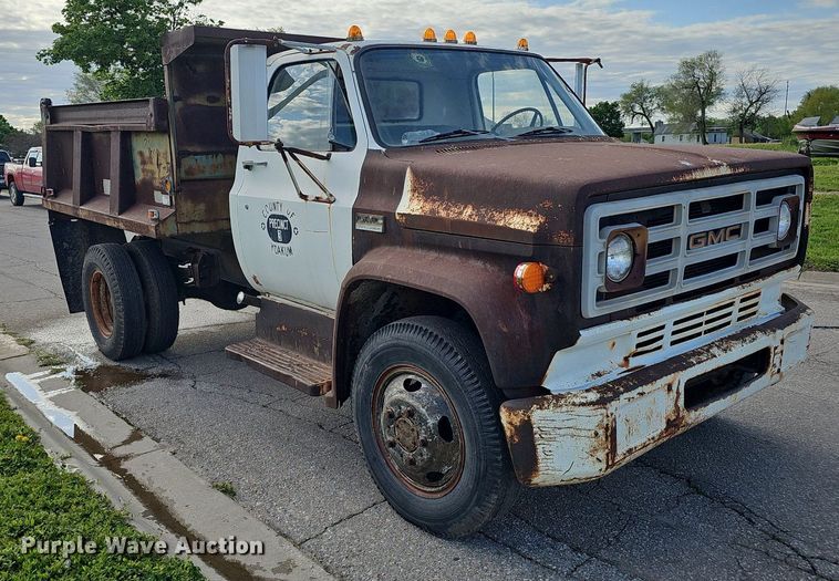 image for item DP0847 1974 GMC 6000 dump truck