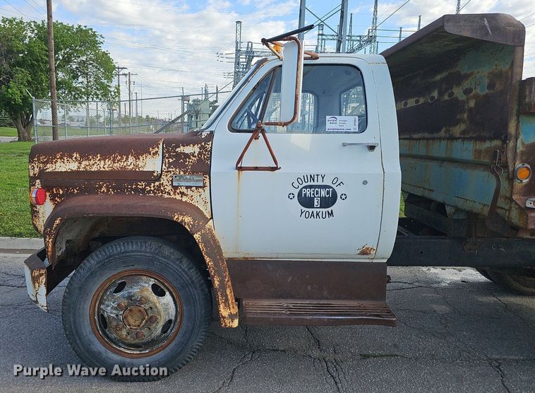 image for item DP0847 1974 GMC 6000 dump truck