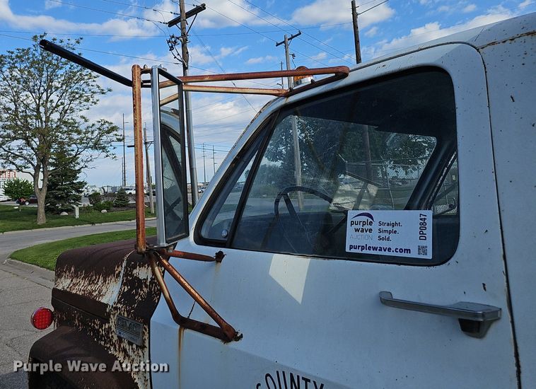 image for item DP0847 1974 GMC 6000 dump truck