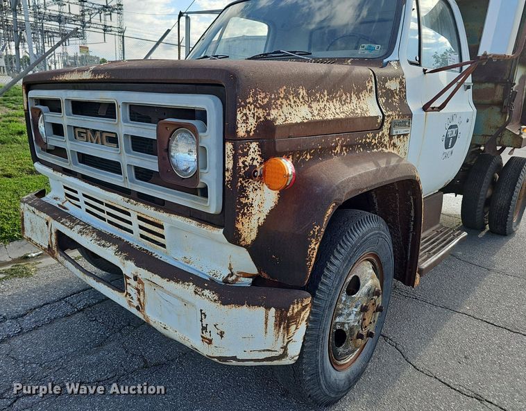 image for item DP0847 1974 GMC 6000 dump truck