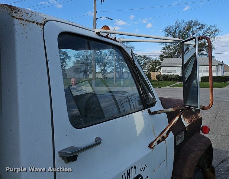 image for item DP0847 1974 GMC 6000 dump truck