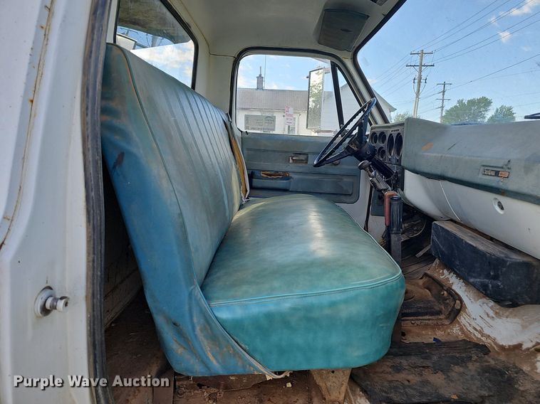 image for item DP0847 1974 GMC 6000 dump truck