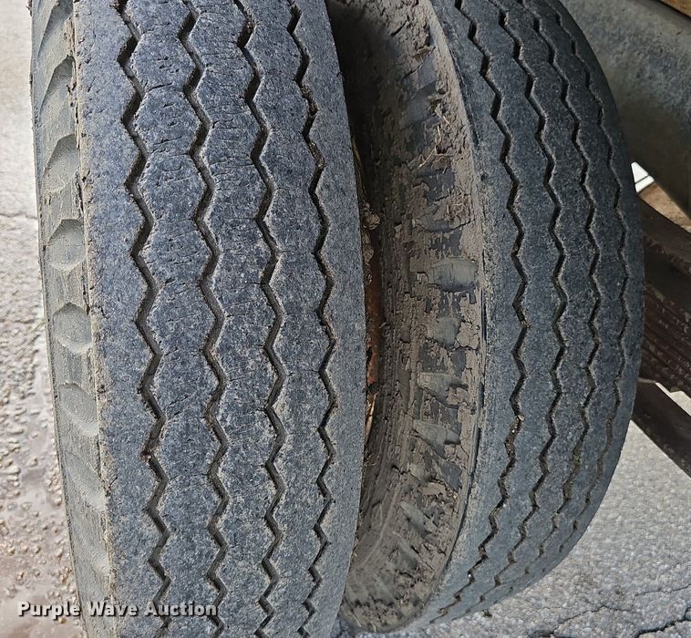 image for item DP0847 1974 GMC 6000 dump truck