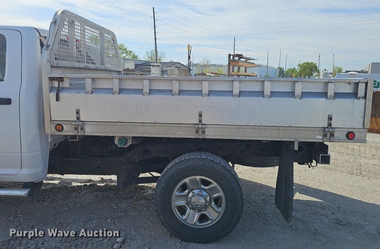 image for item DP0853 2015 Dodge Ram 2500HD Crew Cab flatbed pickup truck