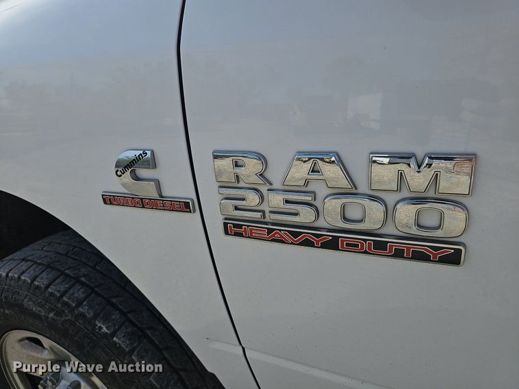 image for item DP0853 2015 Dodge Ram 2500HD Crew Cab flatbed pickup truck