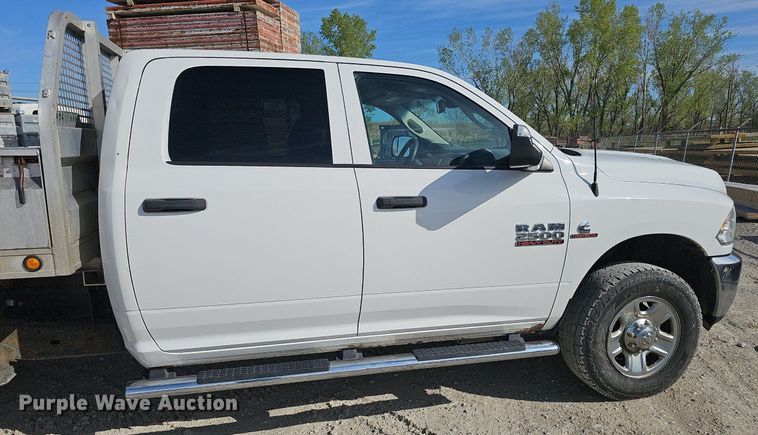 image for item DP0853 2015 Dodge Ram 2500HD Crew Cab flatbed pickup truck