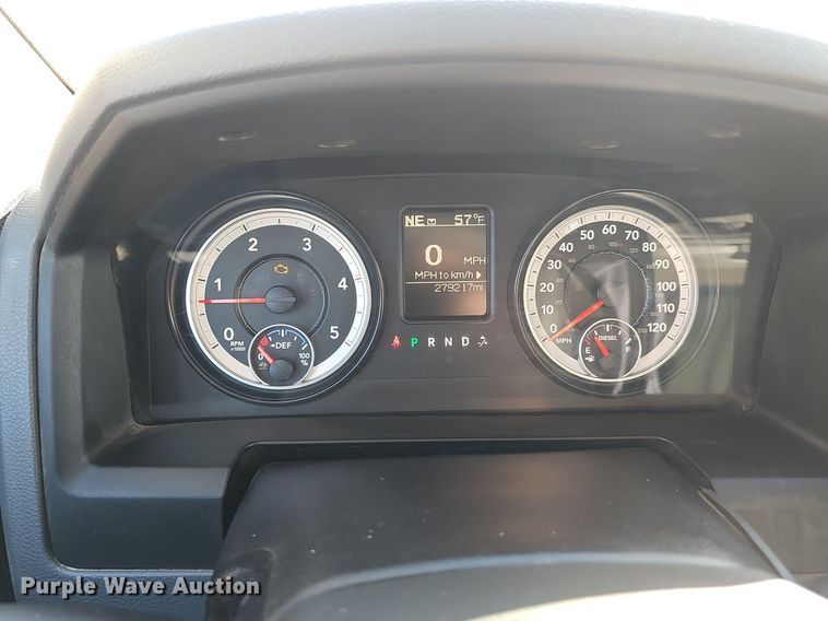 image for item DP0853 2015 Dodge Ram 2500HD Crew Cab flatbed pickup truck