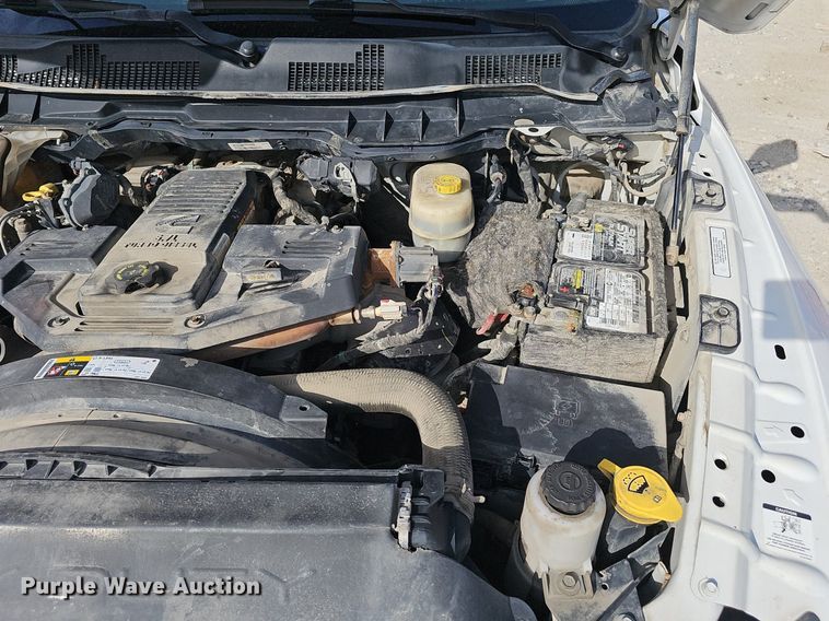 image for item DP0853 2015 Dodge Ram 2500HD Crew Cab flatbed pickup truck