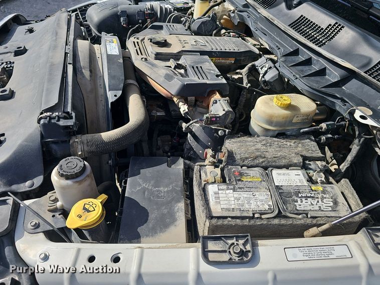 image for item DP0853 2015 Dodge Ram 2500HD Crew Cab flatbed pickup truck