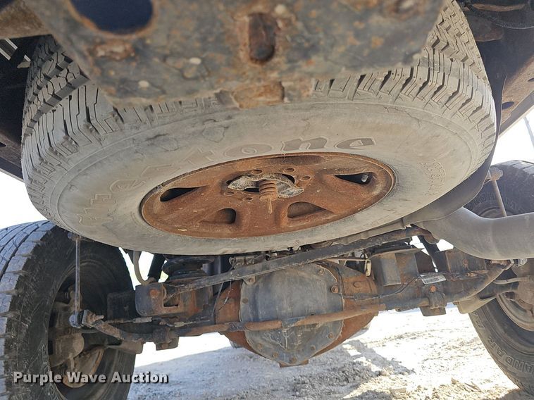 image for item DP0853 2015 Dodge Ram 2500HD Crew Cab flatbed pickup truck