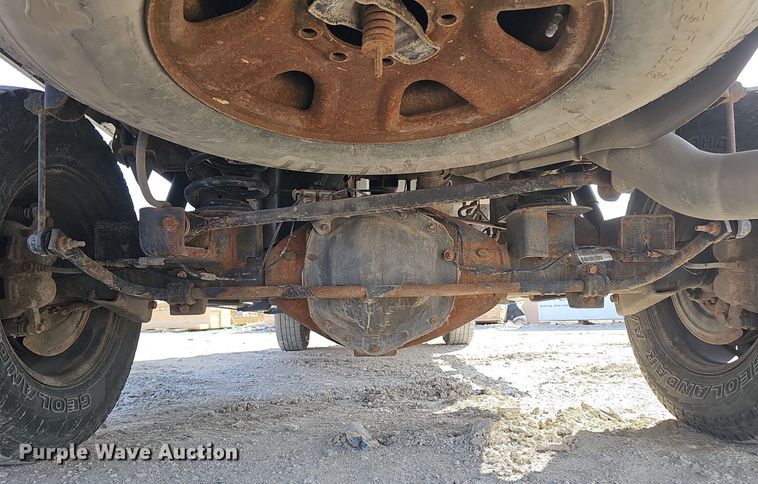 image for item DP0853 2015 Dodge Ram 2500HD Crew Cab flatbed pickup truck