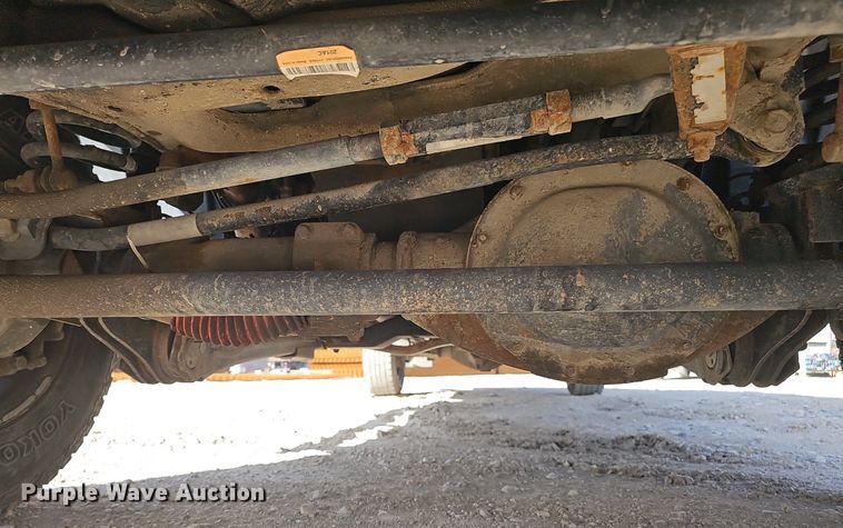 image for item DP0853 2015 Dodge Ram 2500HD Crew Cab flatbed pickup truck