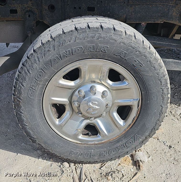 image for item DP0853 2015 Dodge Ram 2500HD Crew Cab flatbed pickup truck