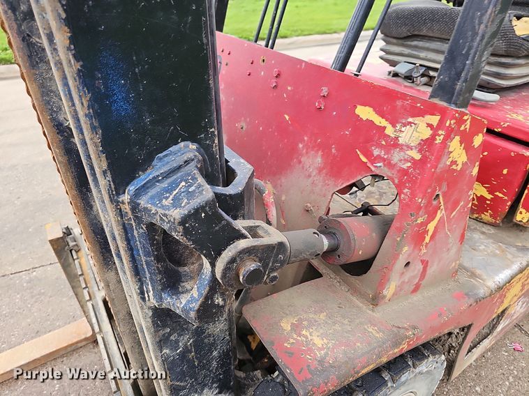 image for item DP0874 Hyster forklift