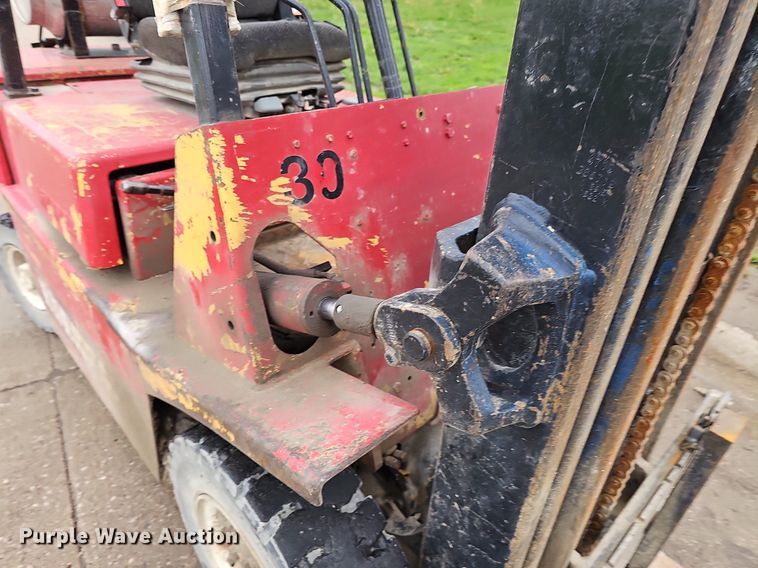 image for item DP0874 Hyster forklift