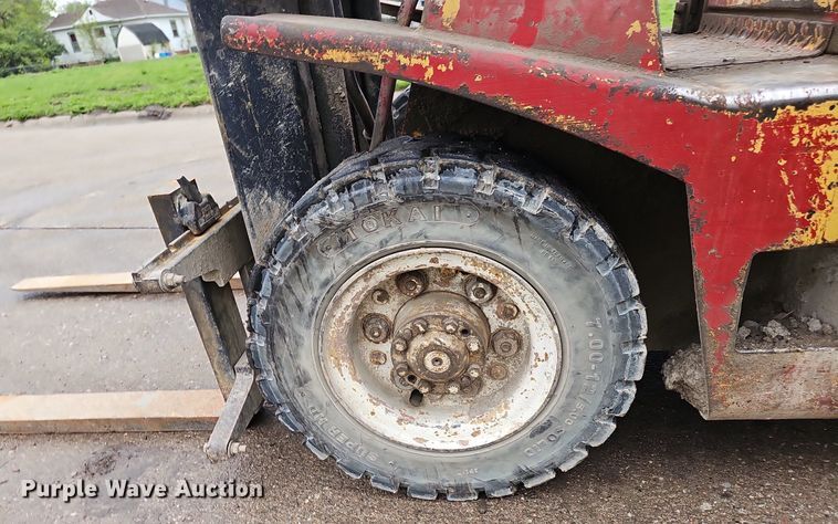 image for item DP0874 Hyster forklift