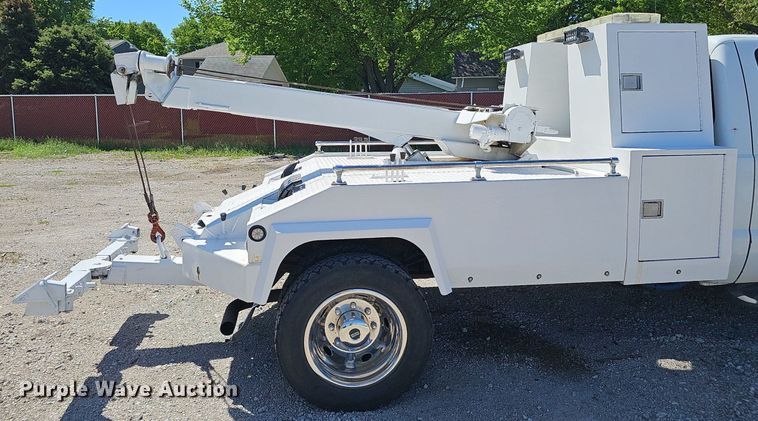 image for item DP0887 2002 Ford  F450 Super Duty XL tow truck