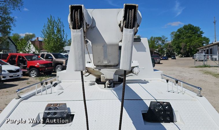 image for item DP0887 2002 Ford  F450 Super Duty XL tow truck