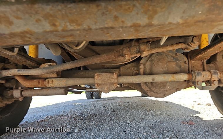 image for item DP0887 2002 Ford  F450 Super Duty XL tow truck