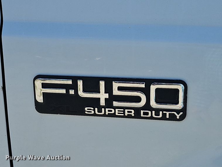 image for item DP0887 2002 Ford  F450 Super Duty XL tow truck