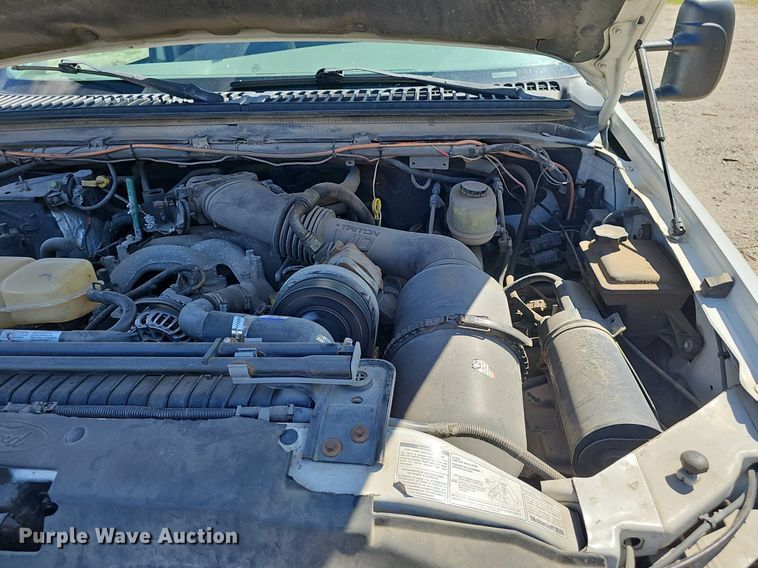 image for item DP0887 2002 Ford  F450 Super Duty XL tow truck