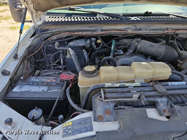 image for item DP0887 2002 Ford  F450 Super Duty XL tow truck