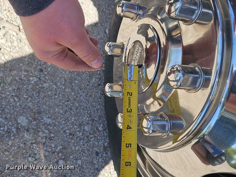 image for item DP0887 2002 Ford  F450 Super Duty XL tow truck