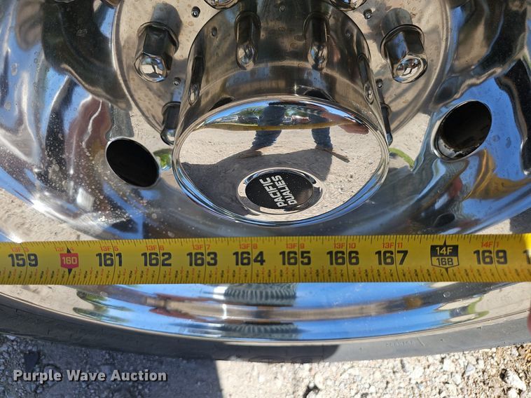 image for item DP0887 2002 Ford  F450 Super Duty XL tow truck