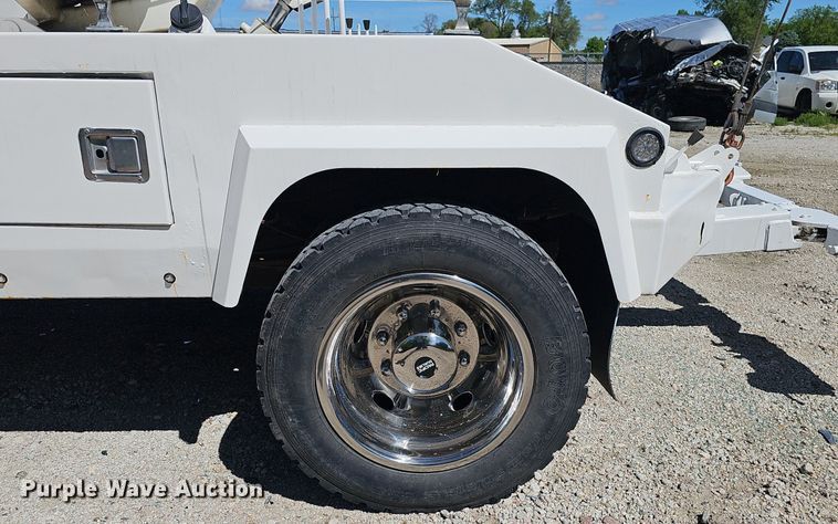 image for item DP0887 2002 Ford  F450 Super Duty XL tow truck