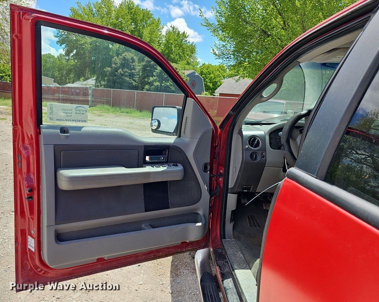 image for item DP0889 2007 Ford F150 XLT SuperCab pickup truck