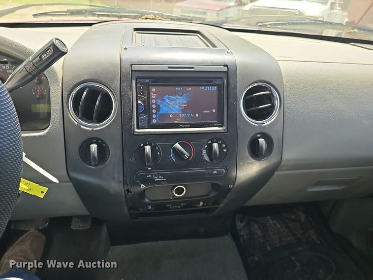 image for item DP0889 2007 Ford F150 XLT SuperCab pickup truck