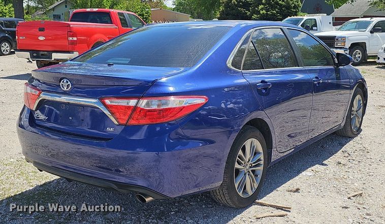 image for item DP0890 2016 Toyota  Camry SE 