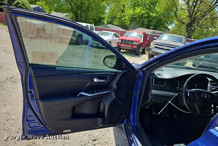 image for item DP0890 2016 Toyota  Camry SE 