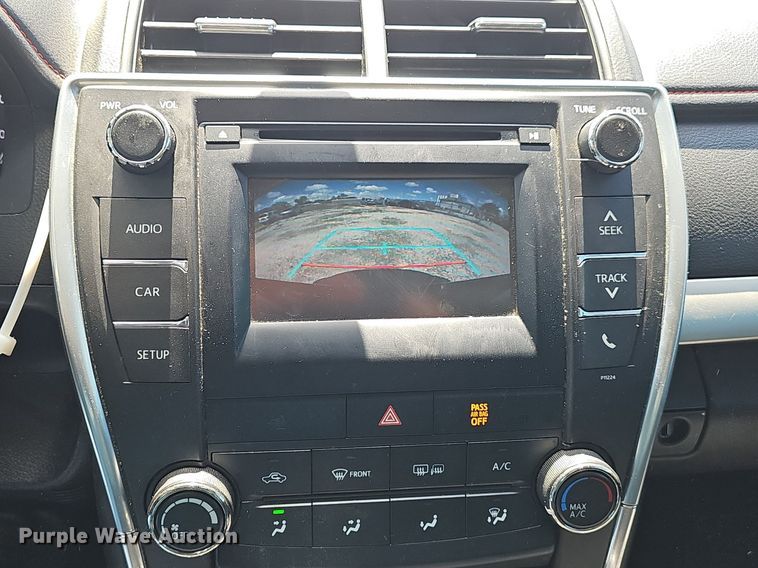 image for item DP0890 2016 Toyota  Camry SE 