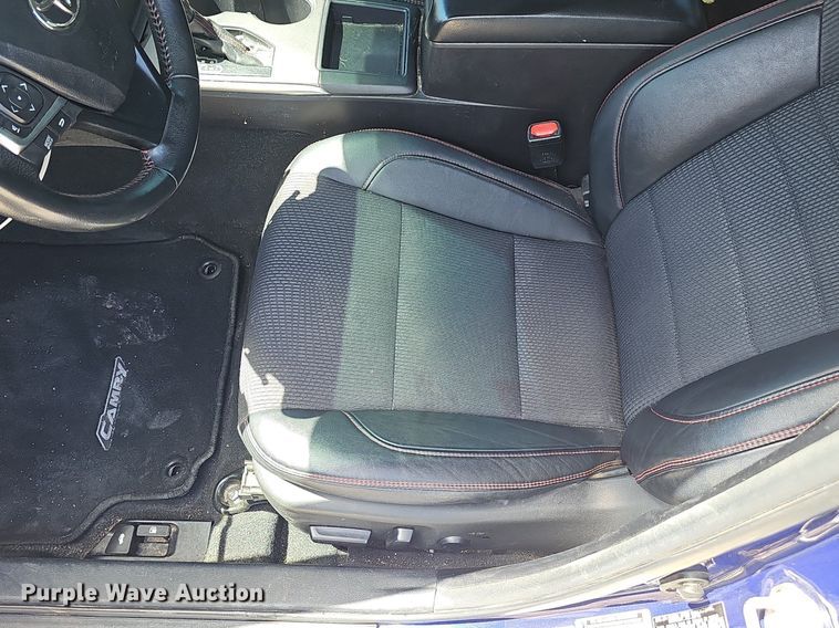 image for item DP0890 2016 Toyota  Camry SE 